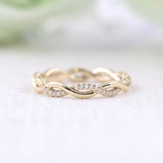 0.10 TCW Round Cut Twisted Moissanite Diamond Wedding Band