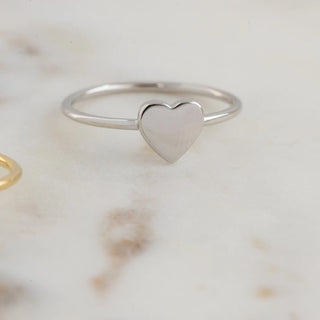 Minimalist Heart Shape Solitaire Gold Metal Engagement Ring