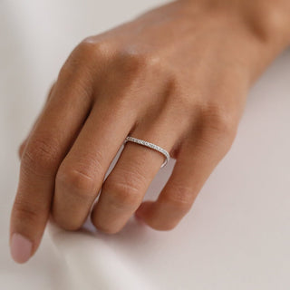 0.20 TCW Round Cut Curved Eternity Moissanite Diamond Wedding Band