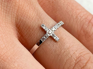 0.12 TCW Round Cut Cross Moissanite Diamond Wedding Band