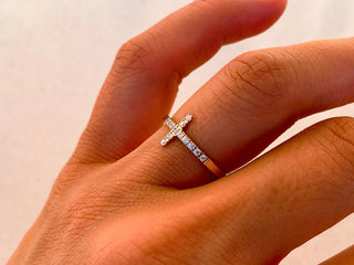 0.12 TCW Round Cut Cross Moissanite Diamond Wedding Band