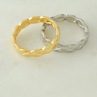 Minimalist Unique Design Plain X Gold Metal Wedding Band