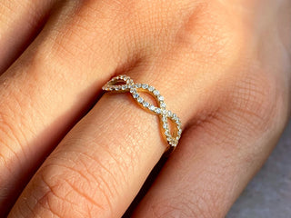 0.32 TCW Round Cut Infinity Pave Moissanite Diamond Wedding Band