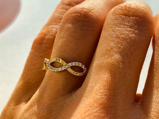 0.18 TCW Round Cut Unique Infinity Pave Moissanite Diamond Wedding Band