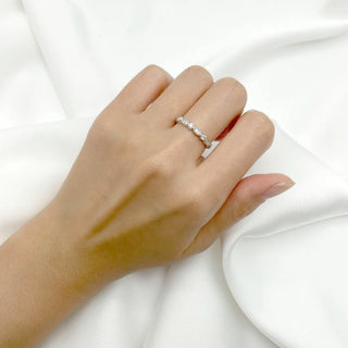0.30 TCW Round Cut Vintage Half Eternity Moissanite Diamond Wedding Band