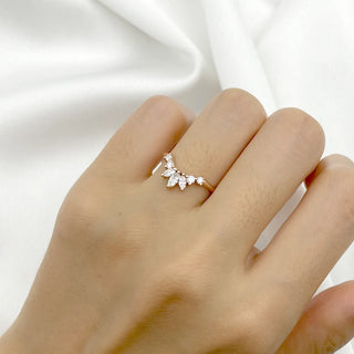 0.32 TCW Round & Marquise Crown Shape Moissanite Diamond Wedding Band