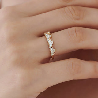 0.59 TCW Baguette & Round Cut Cluster Moissanite Diamond Wedding Band