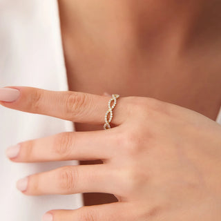 0.52 TCW Round Cut Infinity Twist Moissanite Diamond Wedding Band