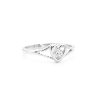 0.10 TCW Round Cut Vintage Heart Moissanite Diamond Wedding Band