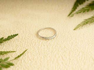 0.20 TCW Unique Round Cluster Moissanite Diamond Wedding Band