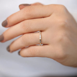 0.23 TCW Round & Baguette Cut Cluster Moissanite Diamond Wedding Band