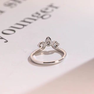 0.25TCW Round & Pear Crown Vintage Moissanite Diamond Wedding Band