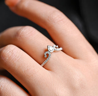 0.25TCW Round & Pear Crown Vintage Moissanite Diamond Wedding Band