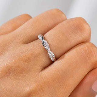 0.35 TCW Round Cut Twisted Infinity Moissanite Diamond Wedding Band
