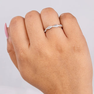 0.35 TCW Round Cut Twisted Infinity Moissanite Diamond Wedding Band