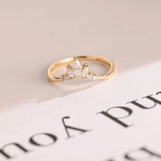 0.50 TCW Unique Round & Marquise Moissanite Diamond Wedding Band