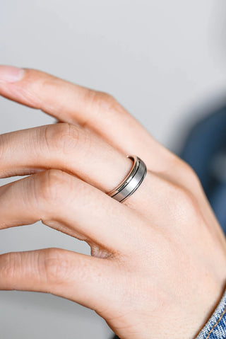 Unique Minimalist Satin Fishished Wedding Band For Men's