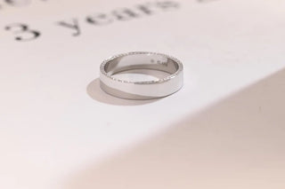 0.30 TCW Minimalist Round Side Pave Moissanite Diamond Wedding Band