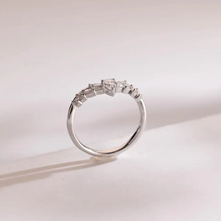 0.80 TCW Unique Round & Marquise Moissanite Diamond Wedding Band