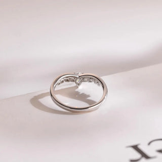 0.80 TCW Unique Round & Marquise Moissanite Diamond Wedding Band