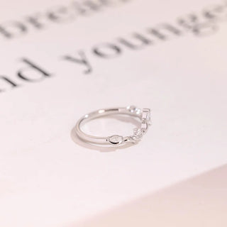 0.11TCW Round & Marquise Cut Curved Moissanite Diamond Wedding Band