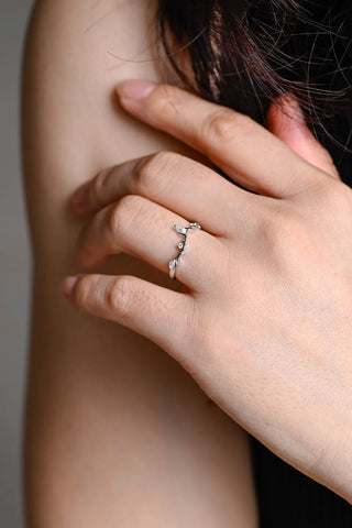 0.11TCW Round & Marquise Cut Curved Moissanite Diamond Wedding Band