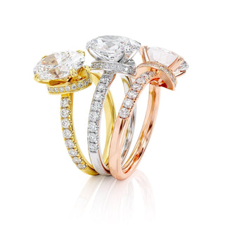 2.0 CT Oval Cut Halo Sparkling Moissanite Engagement Ring band view