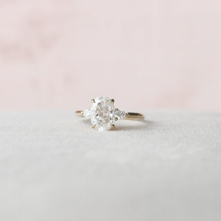 2.0CT Oval Cut Three Stone Diamond Moissanite Engagement Ring