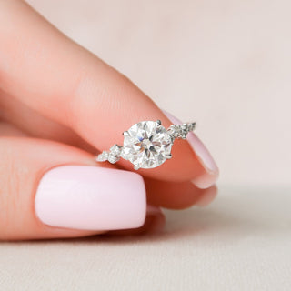 2.0CT Round Brilliant Cut Cluster Diamond Moissanite Engagement Ring