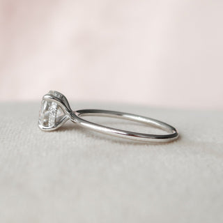 2.0 CT Round Cut Solitaire Halo Moissanite Engagement Ring sparkle view