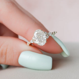 2.0 CT Oval Brilliant Cluster Moissanite Engagement Ring front view
