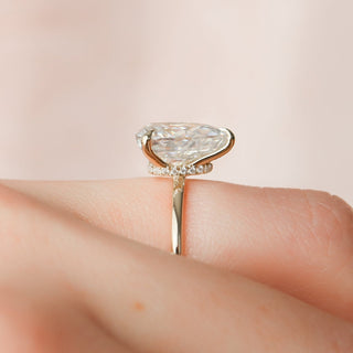 2.0 CT Pear Solitaire Classic Moissanite Engagement Ring close up