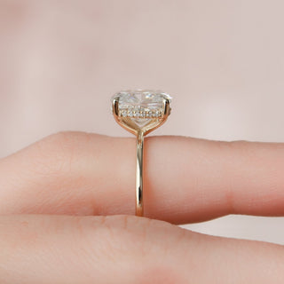 4.0 CT Cushion Cut Solitaire Halo Moissanite Engagement Ring close up
