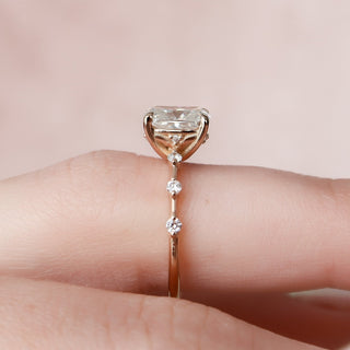 Bold 2.0ct cushion solitaire moissanite ring close up of the setting