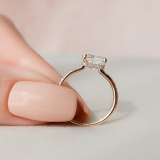 Gorgeous 3.0ct radiant hidden halo moissanite ring close up of the setting
