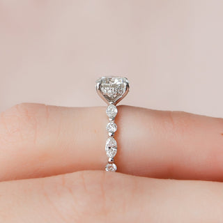 Dazzling 1.0ct round hidden halo moissanite ring detail view of the band
