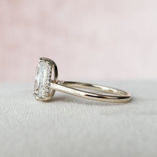 Refined 2.0ct pear hidden halo moissanite ring detail view of the band