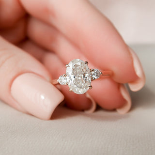 2.0CT Oval Cut Three Stone Diamond Moissanite Engagement Ring