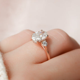 2.0CT Oval Cut Three Stone Diamond Moissanite Engagement Ring