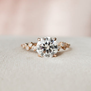 2.0CT Round Brilliant Cut Cluster Diamond Moissanite Engagement Ring