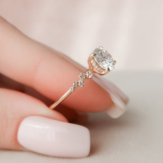 2.0CT Round Brilliant Cut Cluster Diamond Moissanite Engagement Ring