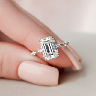 Delicate 3.0ct emerald solitaire moissanite ring front view
