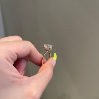 4.0 CT Cushion Cut Solitaire Moissanite Engagement Ring close up