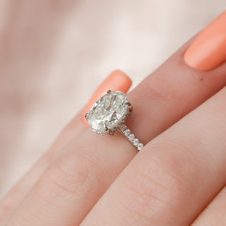 Radiant 2.0ct oval hidden halo moissanite ring close up of the setting
