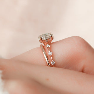 1.0CT Oval Cut Petite Pave Diamond Moissanite Bridal Engagement Ring Set
