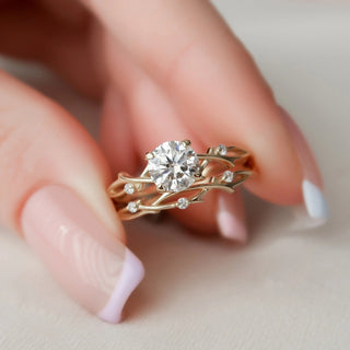 Vintage 1.0ct round halo moissanite wedding band front view