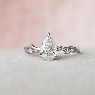 1.0CT Pear Twig Diamond Moissanite Engagement Ring