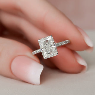 Chic 3.0ct radiant hidden halo moissanite ring close up of the setting
