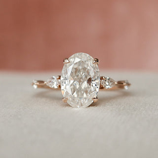 2.0CT Oval Cut Three Stones Diamond Moissanite Engagement Ring