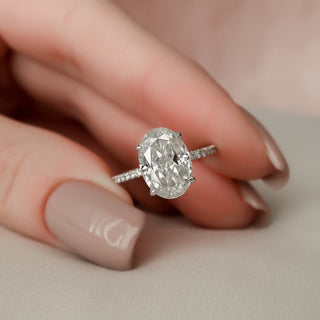 3.0 CT Oval Cut Halo Sparkling Moissanite Engagement Ring front view